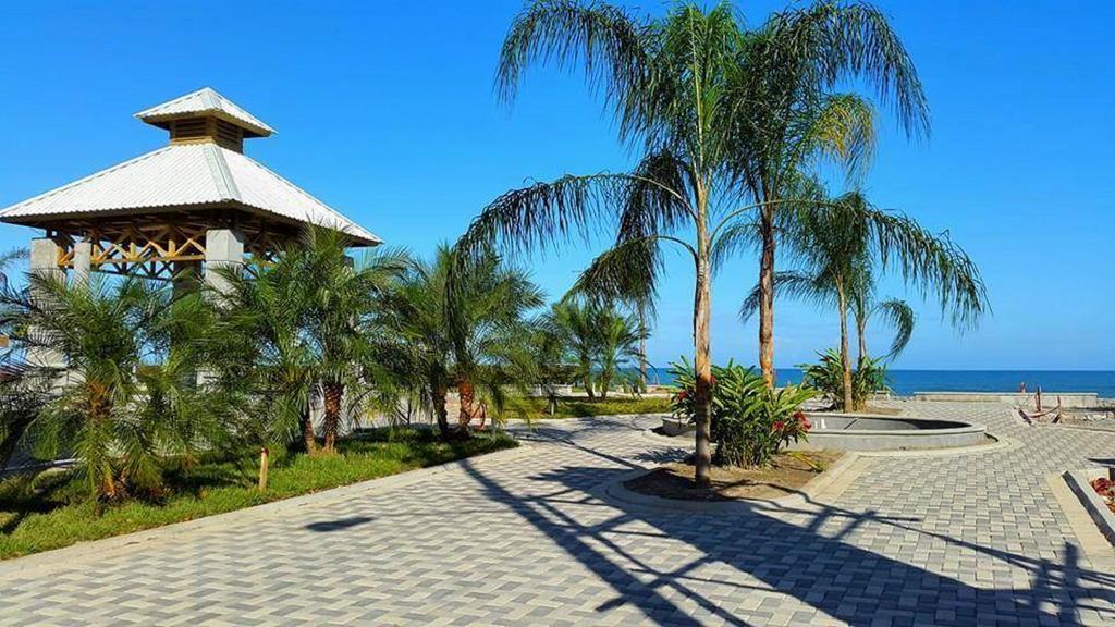 Uw Oasis Hotel 拉塞瓦 外观 照片